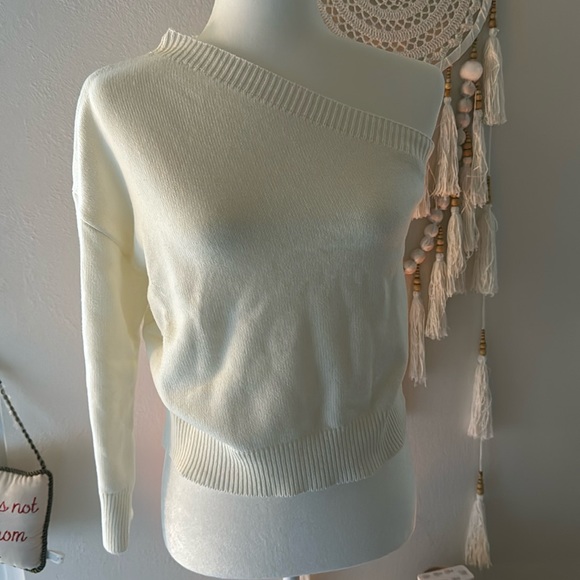 NWT Deluc Sweater - Picture 1 of 4